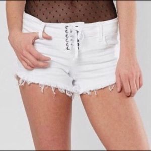 Buckle Daytrip Gemini White Shorts